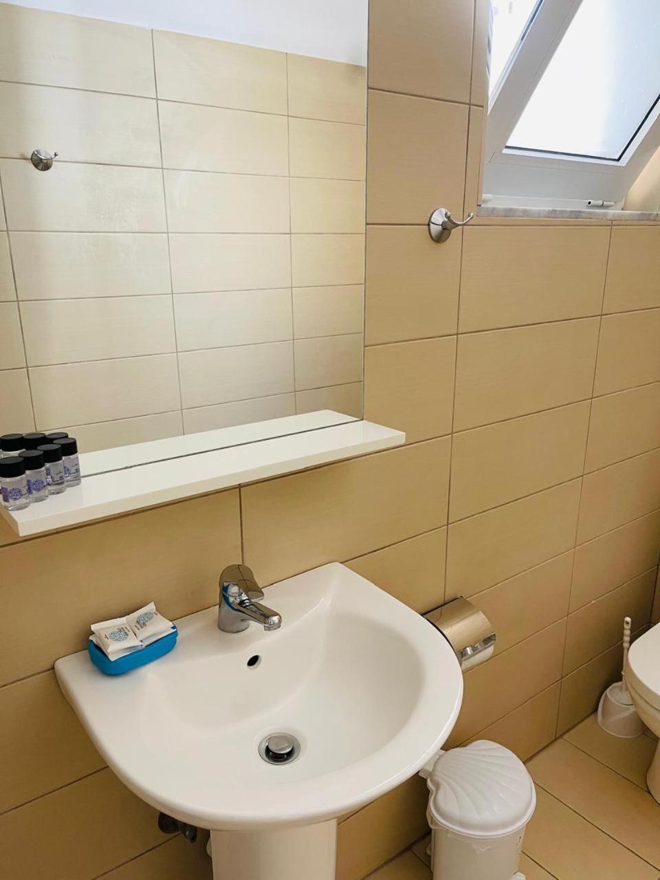 Eliona Apartments Sarandë 外观 照片