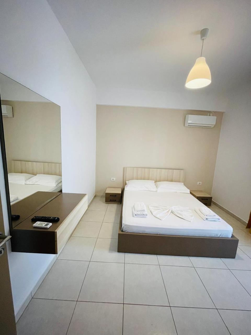Eliona Apartments Sarandë 外观 照片