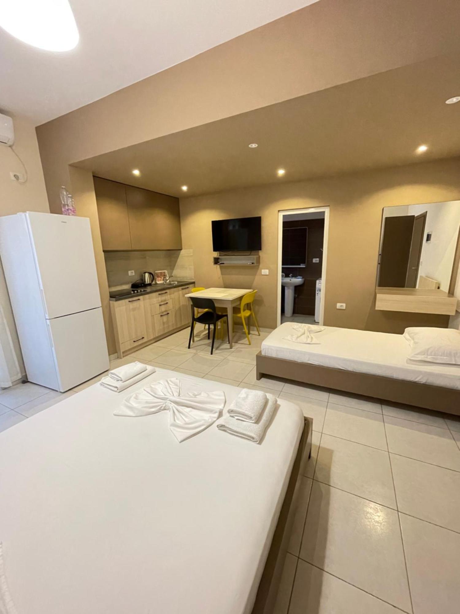 Eliona Apartments Sarandë 外观 照片